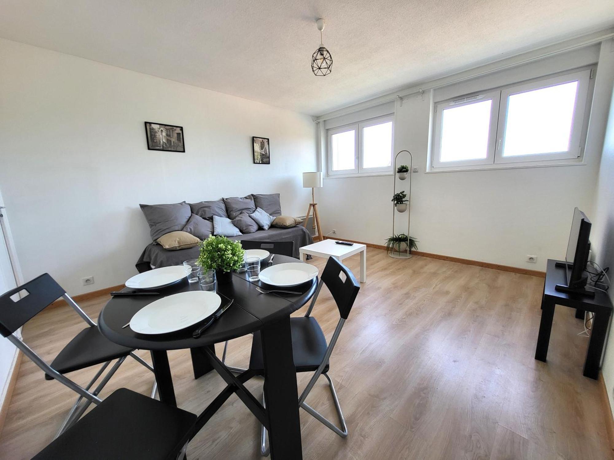 St-Quentin-En-Yvelines Plusieurs Appartements Avec Parking Trappes Chambre photo