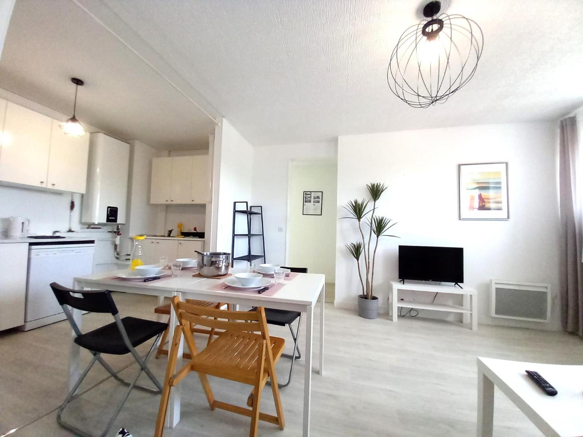 St-Quentin-En-Yvelines Plusieurs Appartements Avec Parking Trappes Chambre photo